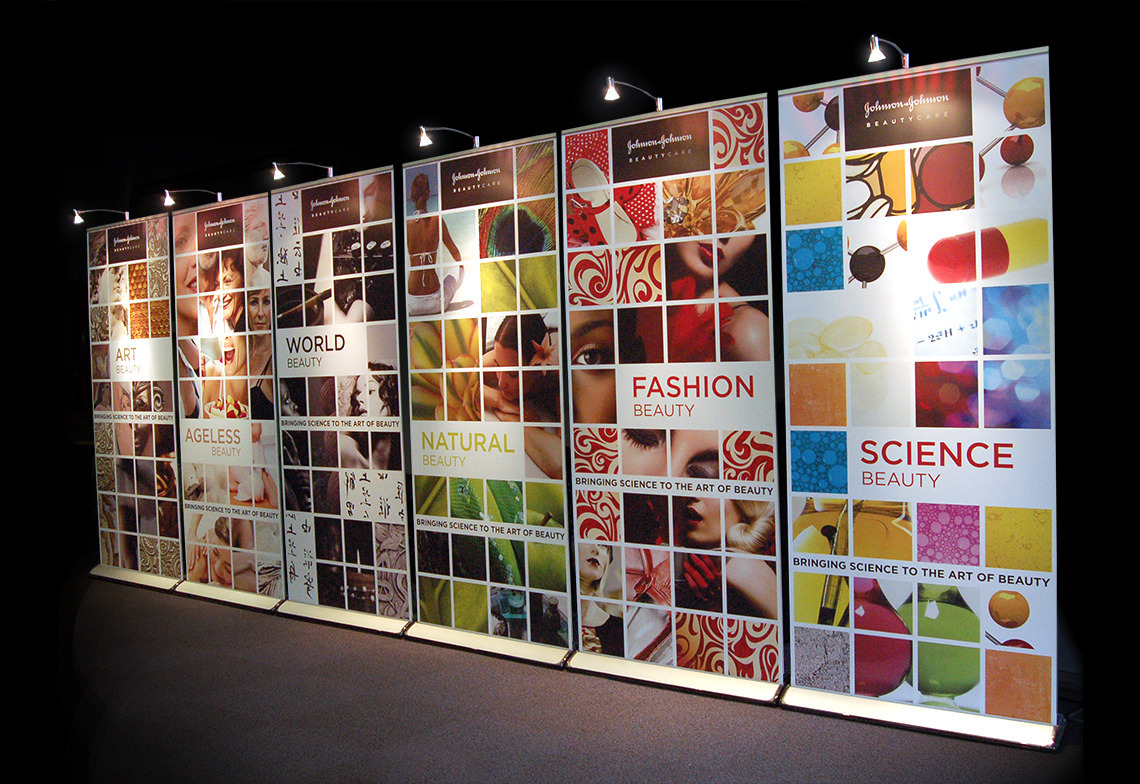 10 x 20 Expand Quickscreen 3 Banner Wall for Johnson and Johnson